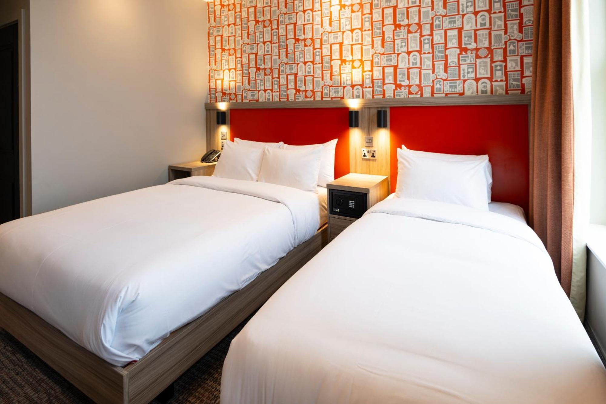 Brit Earls Court 3* London