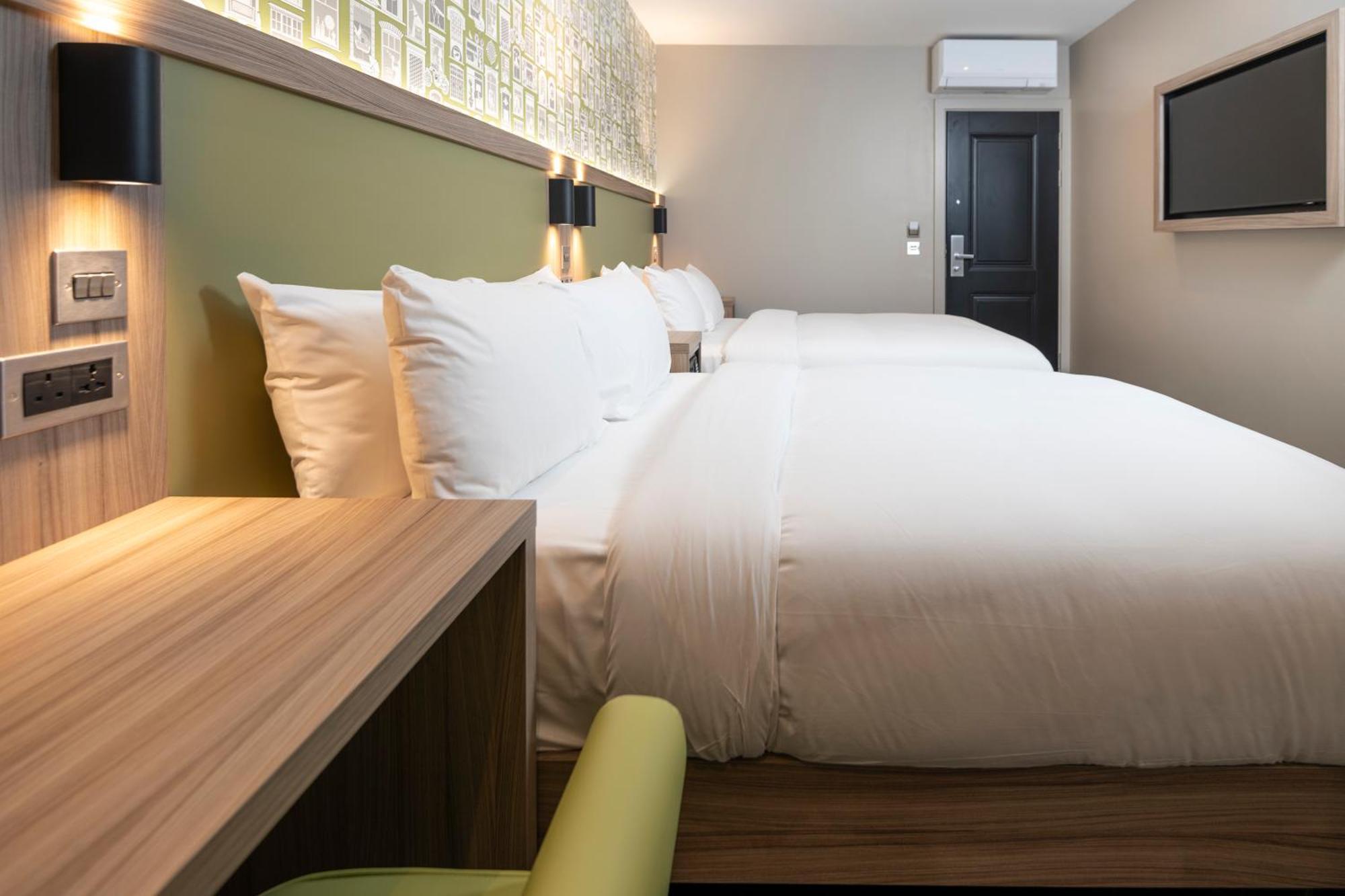 Hotel Brit Earls Court 3*