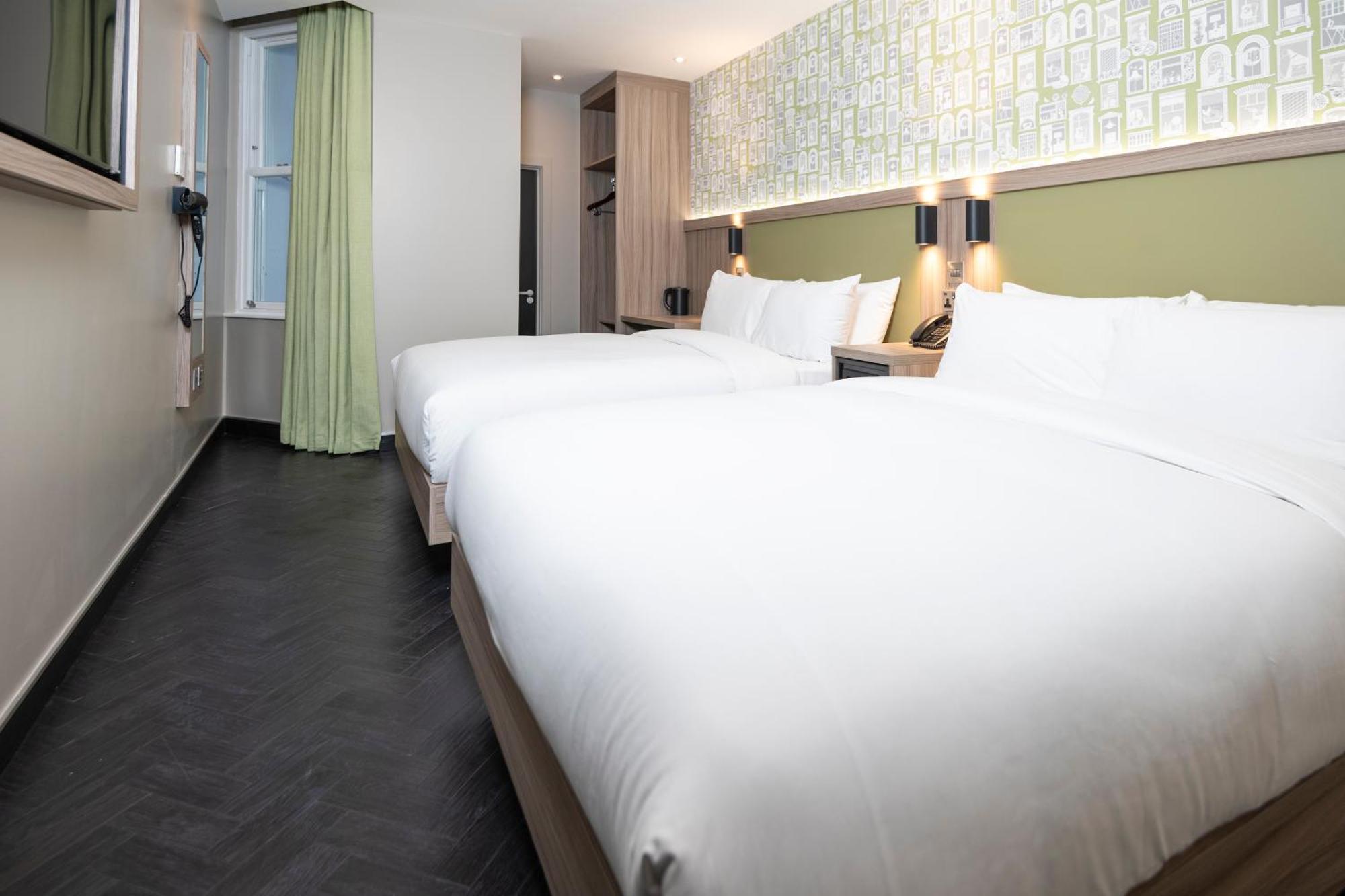 Hotel Brit Earls Court 3*