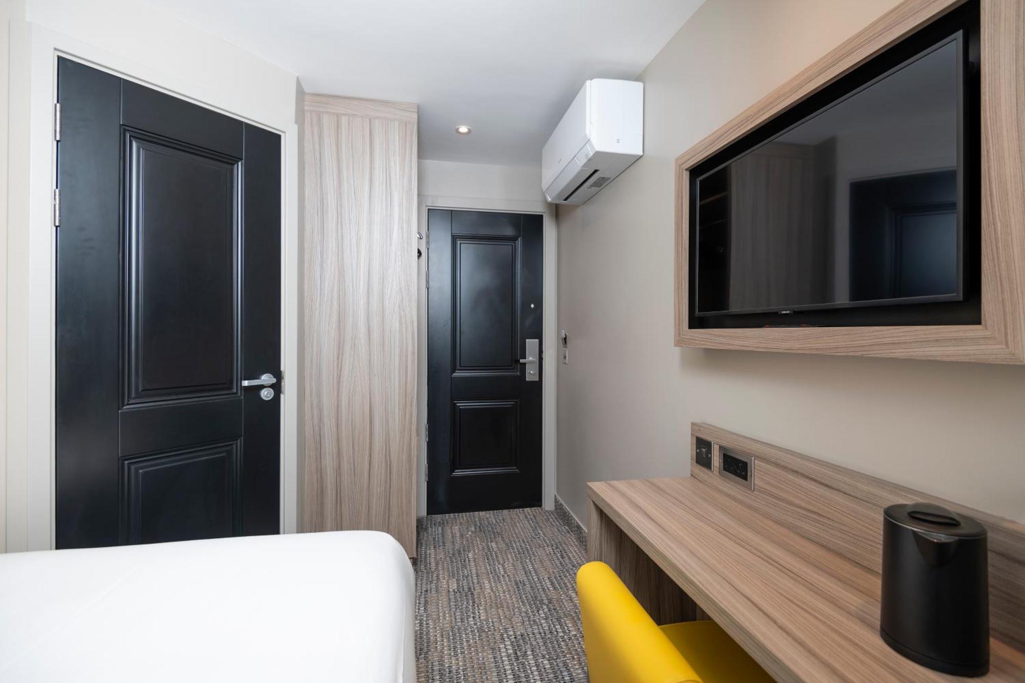 Brit Earls Court Hotel London